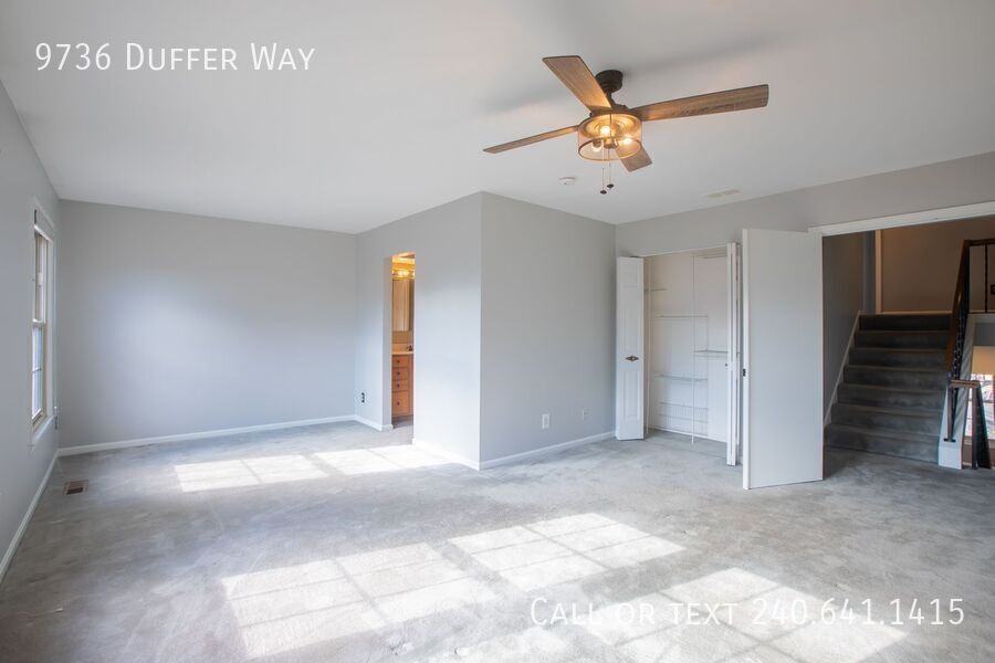 9736 Duffer Way - Photo 5 of 35