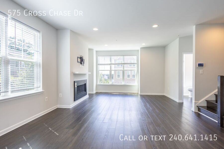 575 Cross Chase Dr - Photo 4 of 26