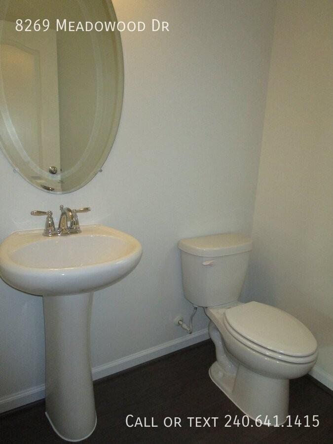 8269 Meadowood Dr - Photo 6 of 24