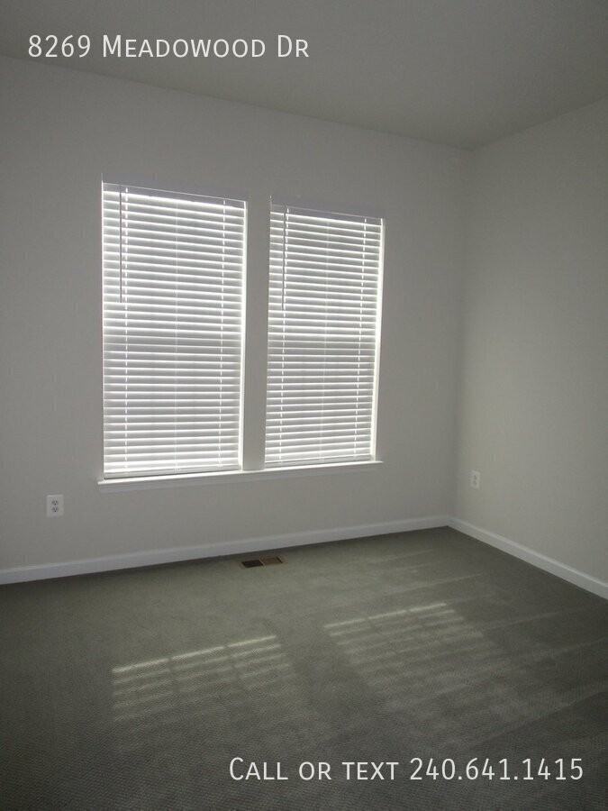 8269 Meadowood Dr - Photo 7 of 24