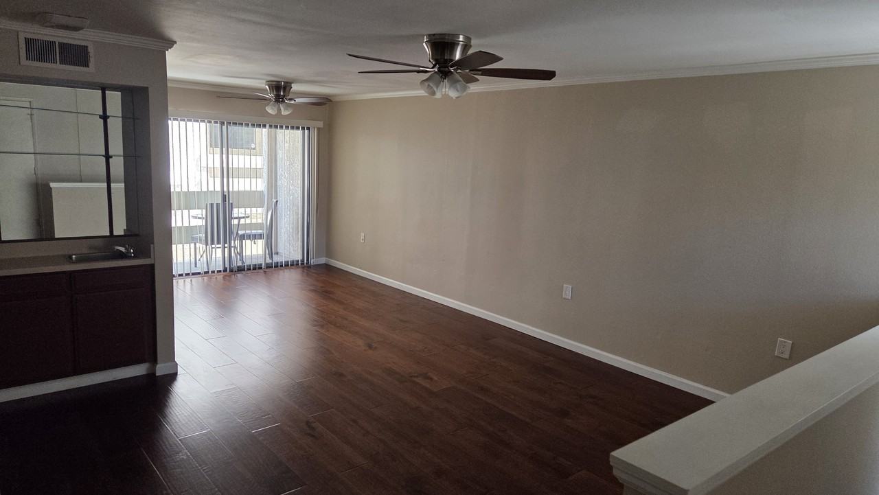 116 S Chapel Ave #L - Photo 3 of 41