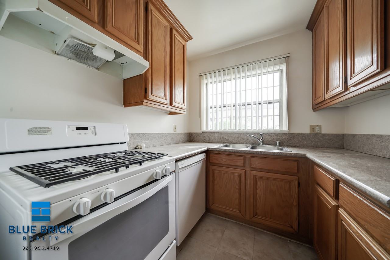 9633 W Olympic Blvd #10 - Photo 6 of 28