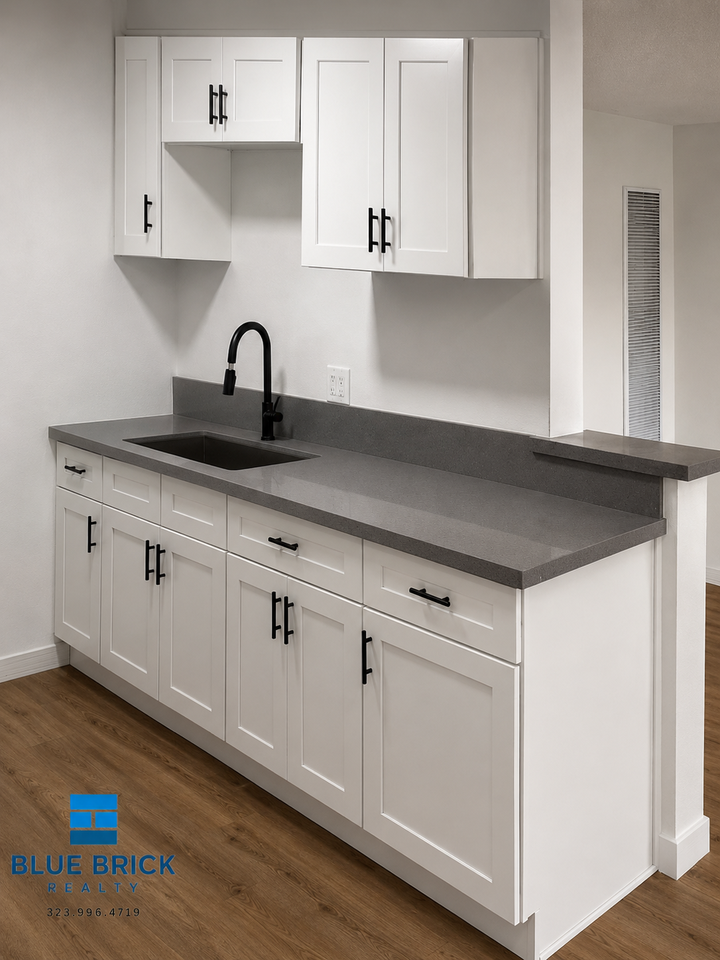 13238 Vanowen St #8 - Photo 4 of 16