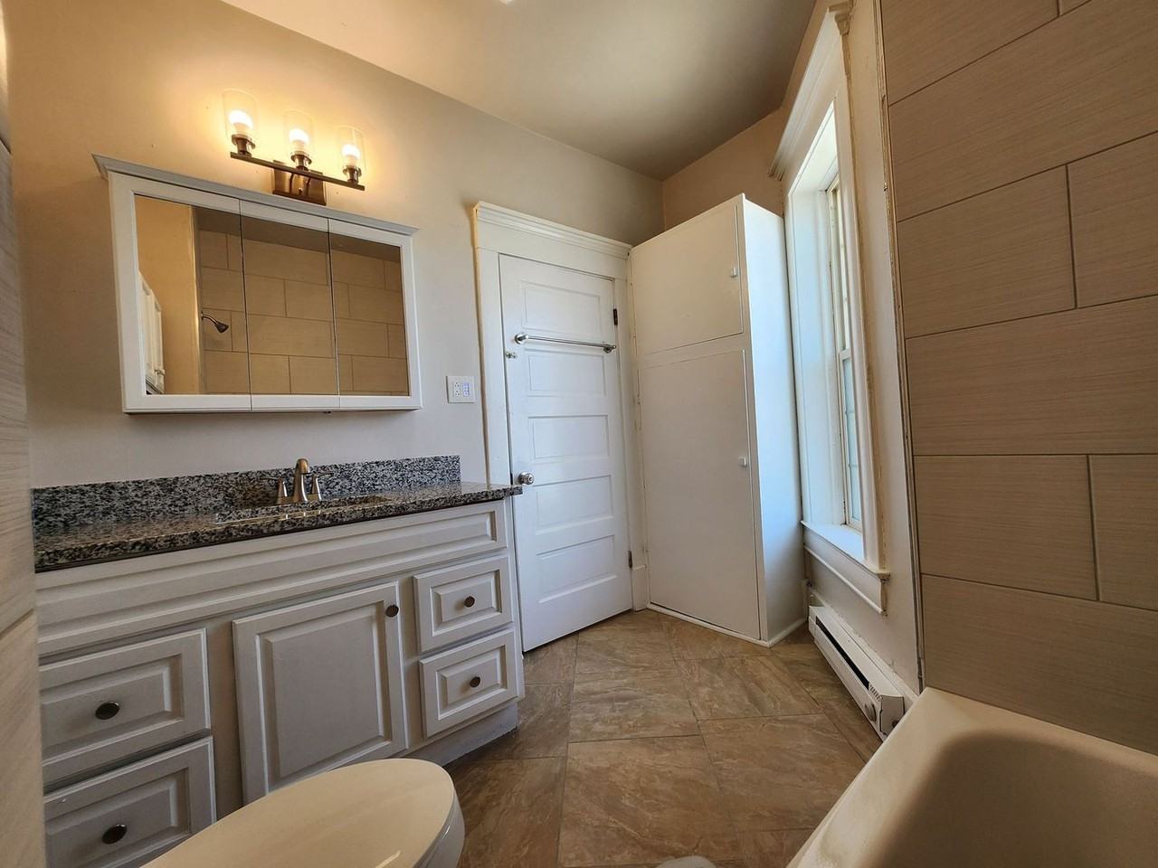 1000 Carteret Ave 1219 Holmes Drive #6 - Photo 3 of 40
