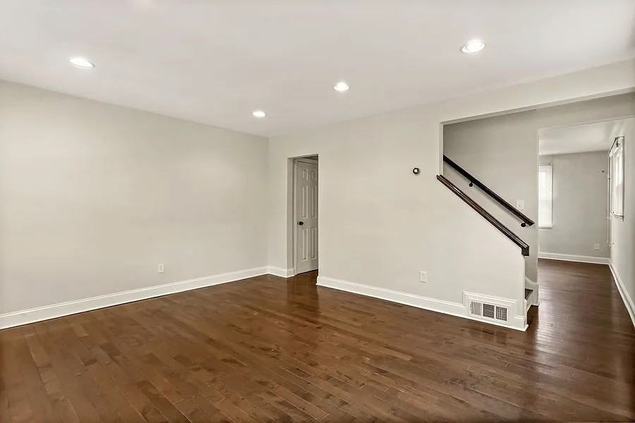 1274 Delafield Pl Ne #NA - Photo 4 of 21