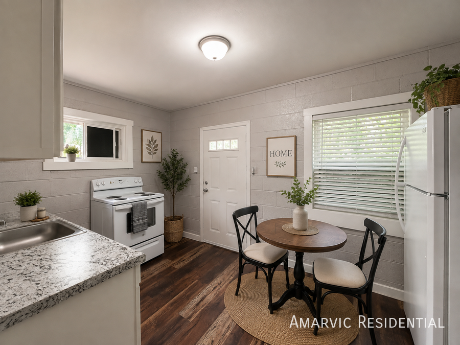 642 Cleveland St - Photo 4 of 12