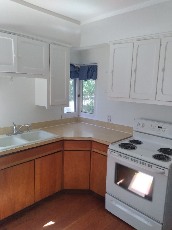 136 Pierce St - Photo 3 of 6