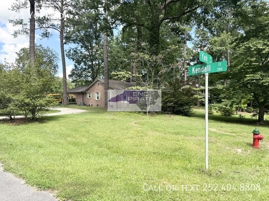 221 York Rd - Photo 3 of 50