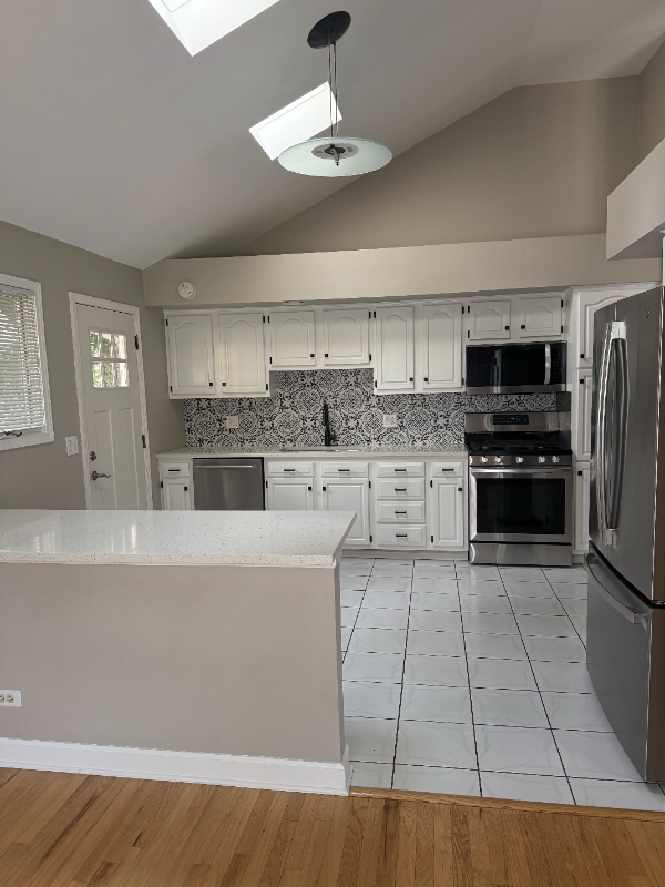 712 Chestnut St - Photo 2 of 13