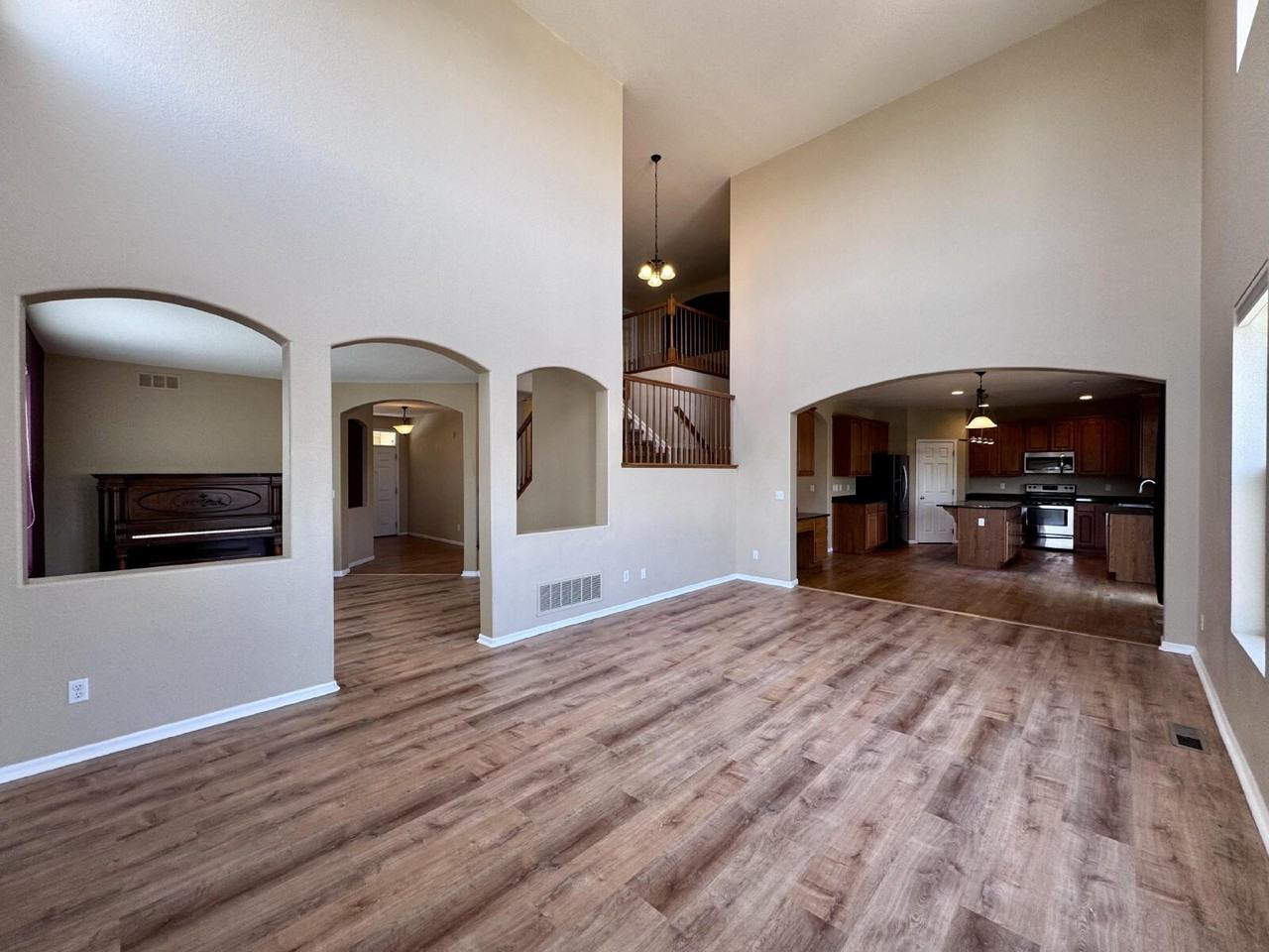 7031 S Oak Hill Cir - Photo 5 of 30