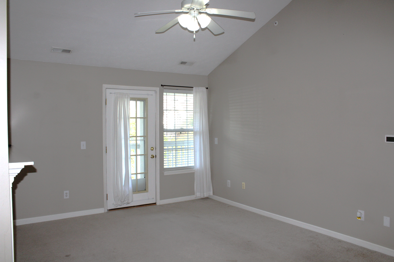 14943 Lenox Dr #523 - Photo 7 of 35