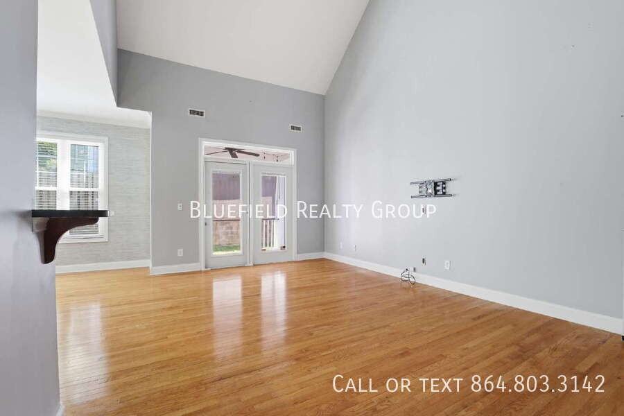 1 Edge Ct #B - Photo 6 of 35