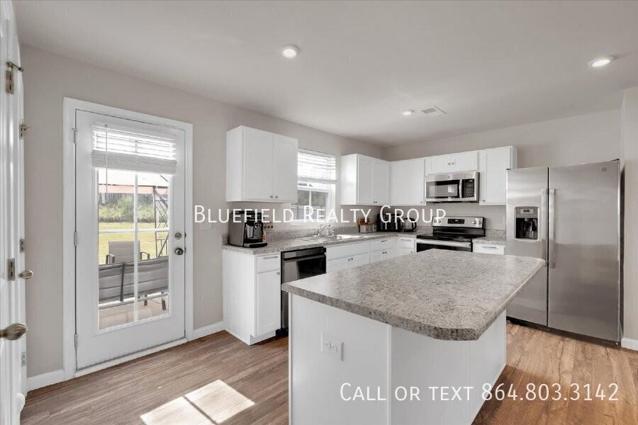 653 Mccormick Ln - Photo 7 of 26