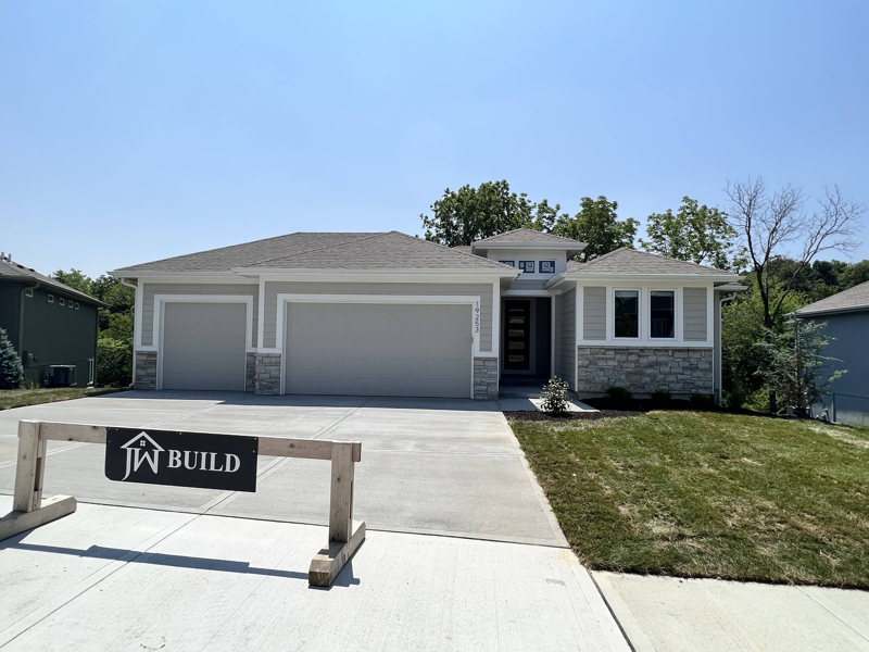 19253 W 110th Ter