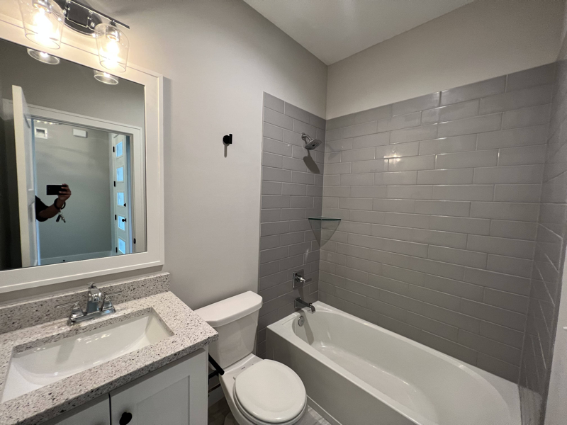 19253 W 110th Ter - Photo 6 of 47