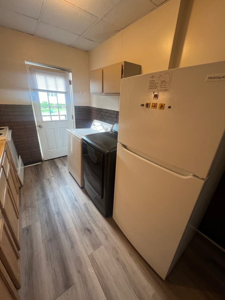 43 N 4th St - Photo 4 of 9