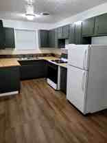 165 Midway Dr #E - Photo 1 of 1