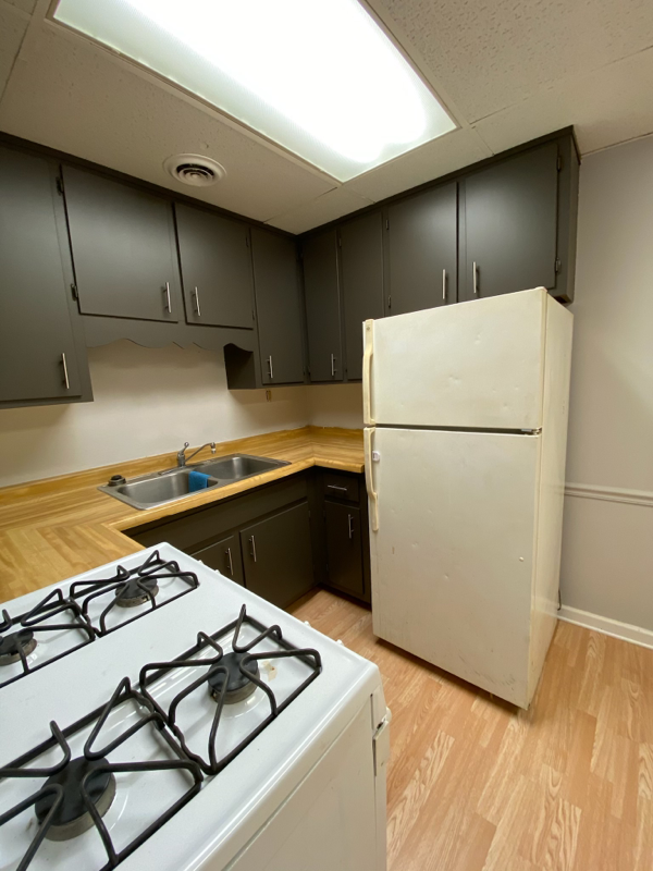 165 Midway Dr #E - Photo 2 of 17