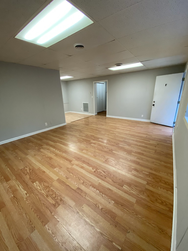 165 Midway Dr #E - Photo 6 of 17