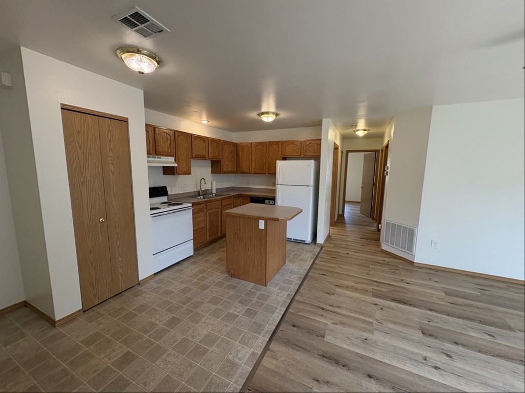 1550 S 13th St W #C - Photo 2 of 11