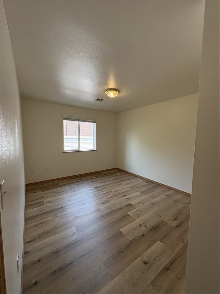 1550 S 13th St W #C - Photo 5 of 11