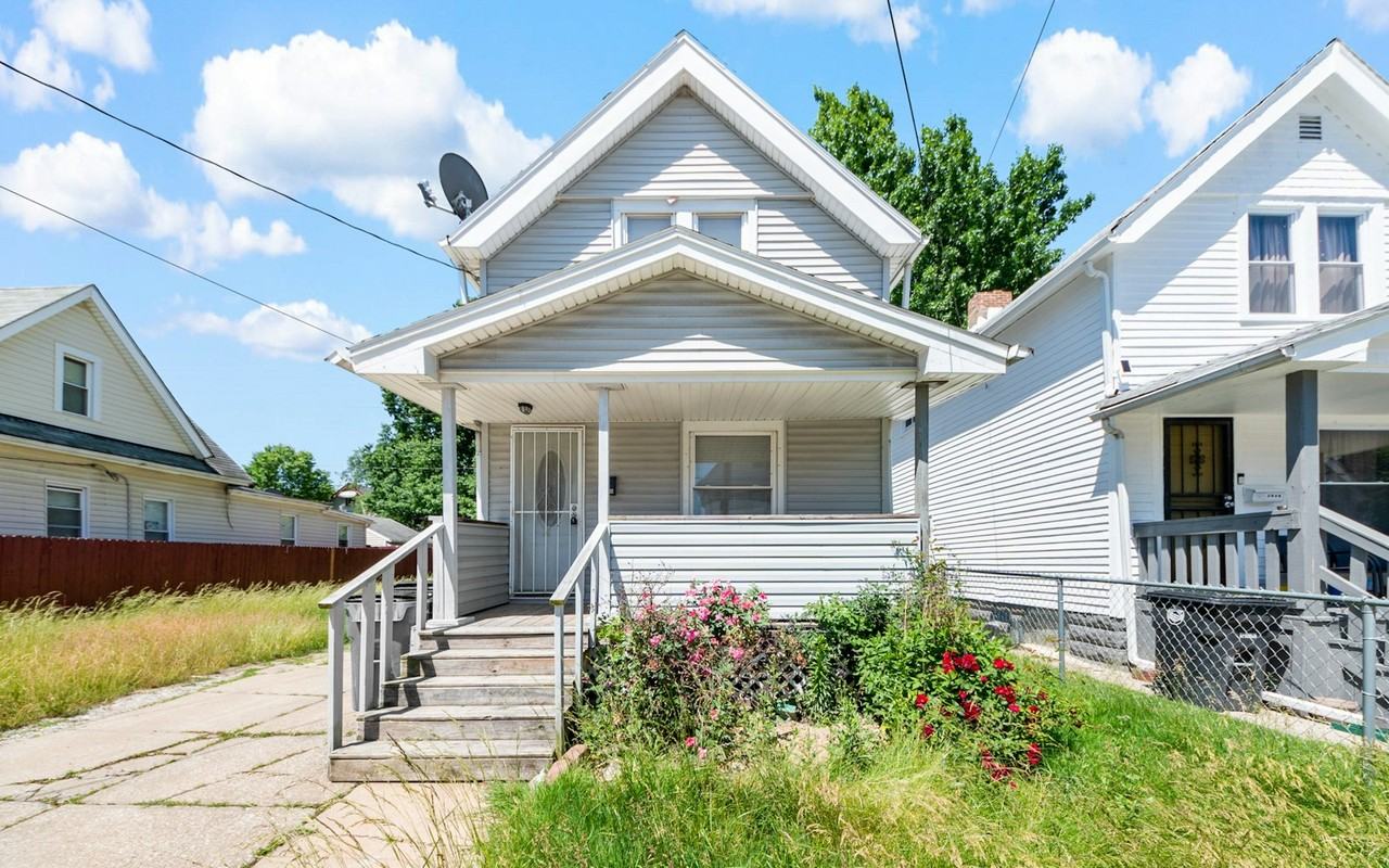 2048 West 105th Street - Photo 2 of 16