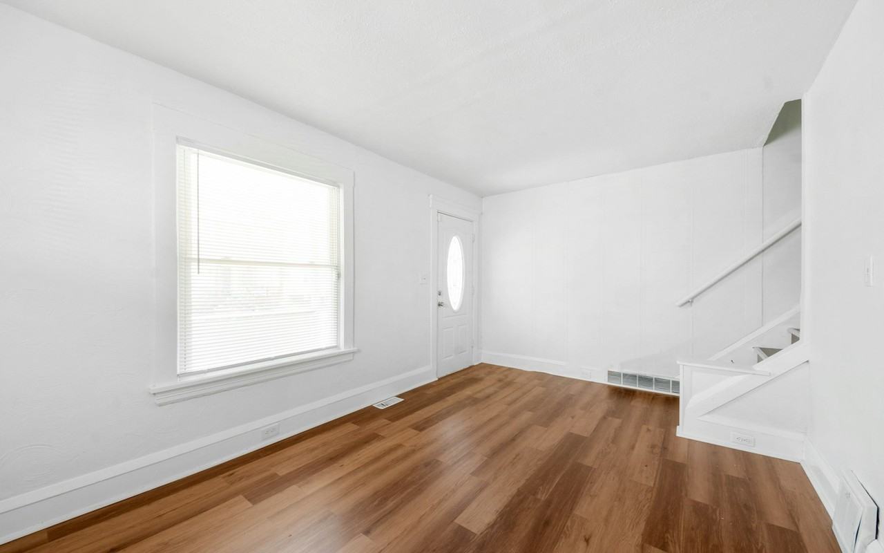 2048 West 105th Street - Photo 3 of 16