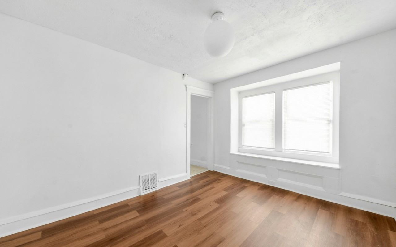 2048 West 105th Street - Photo 4 of 16