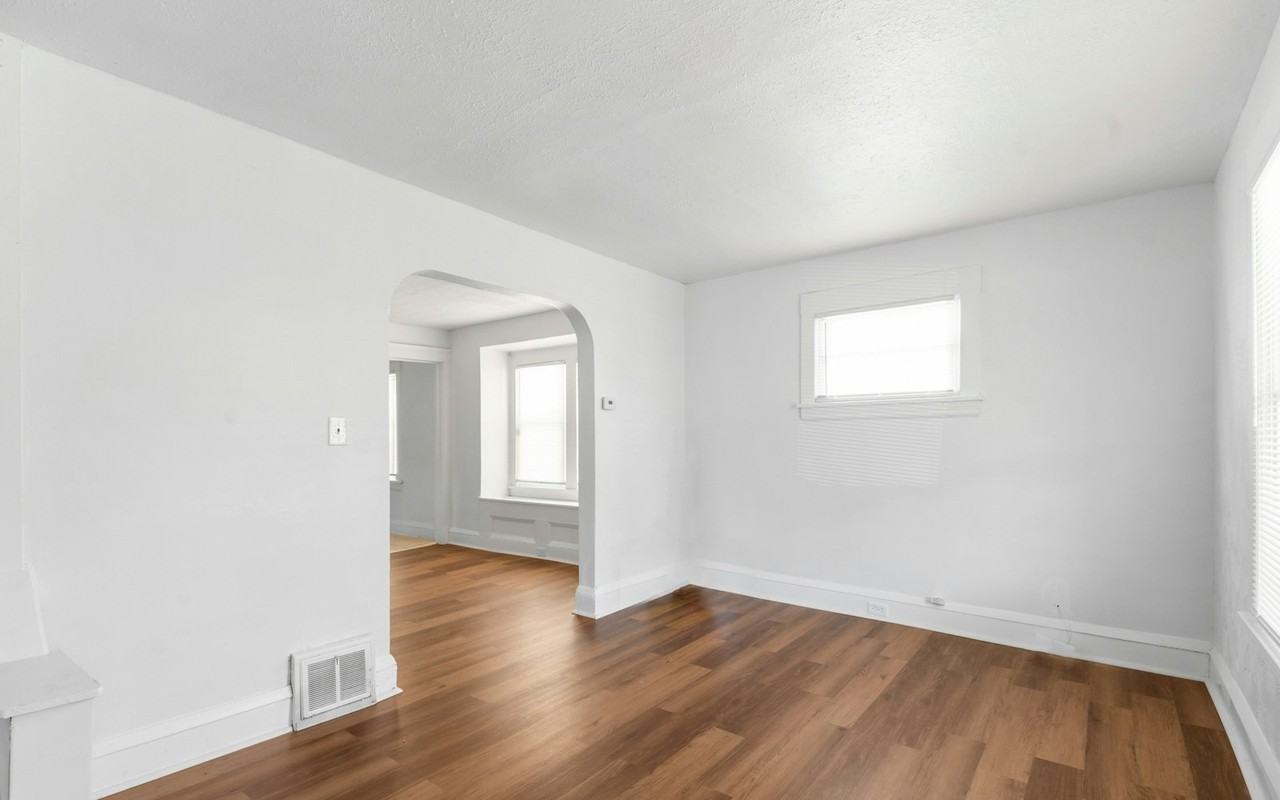 2048 West 105th Street - Photo 5 of 16
