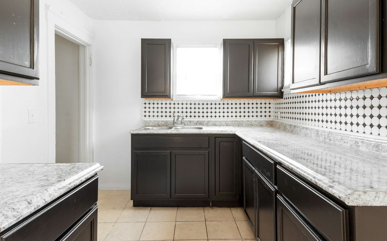 2048 West 105th Street - Photo 7 of 16