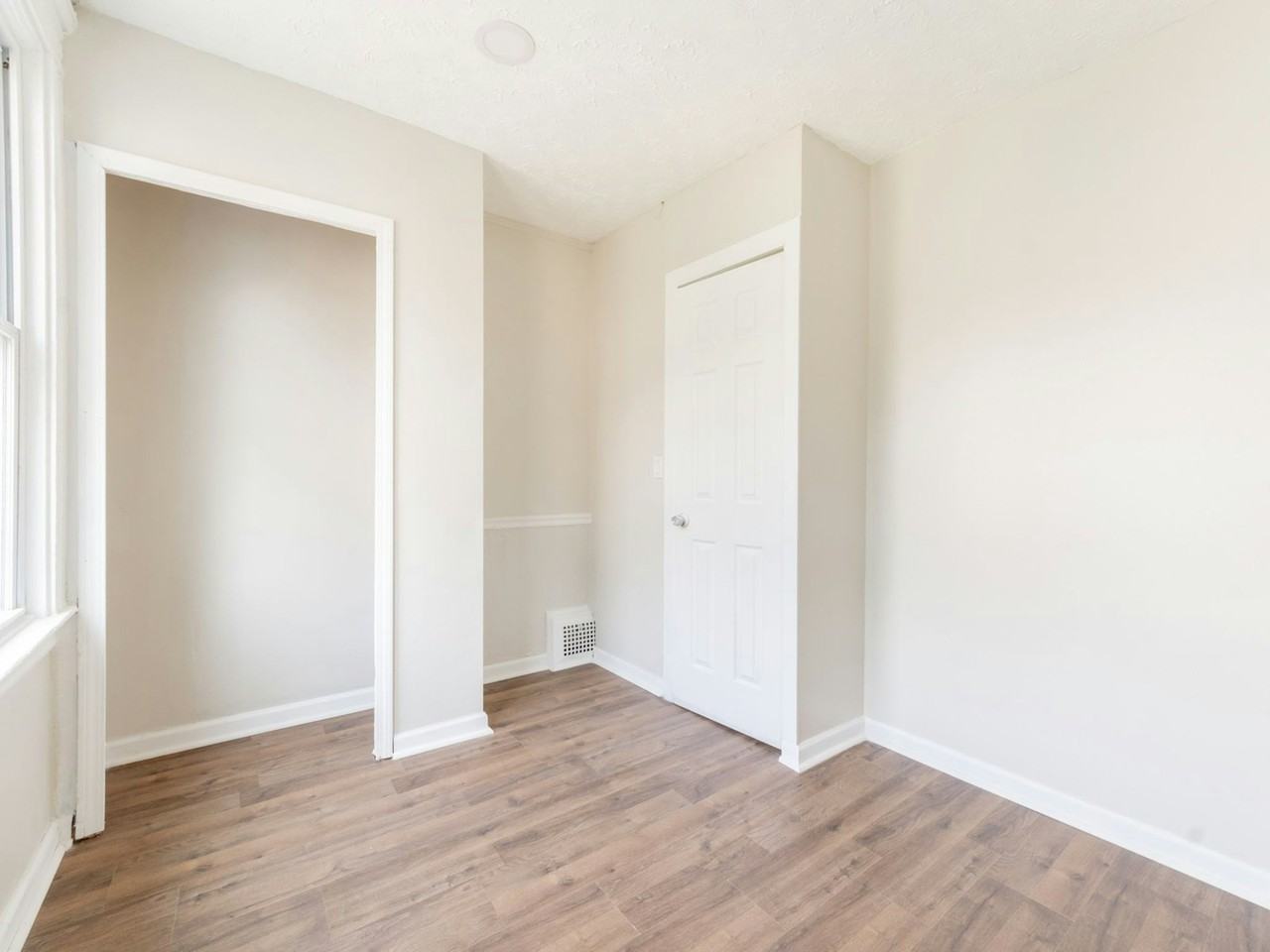 6709 Lawn Avenue - Photo 3 of 12