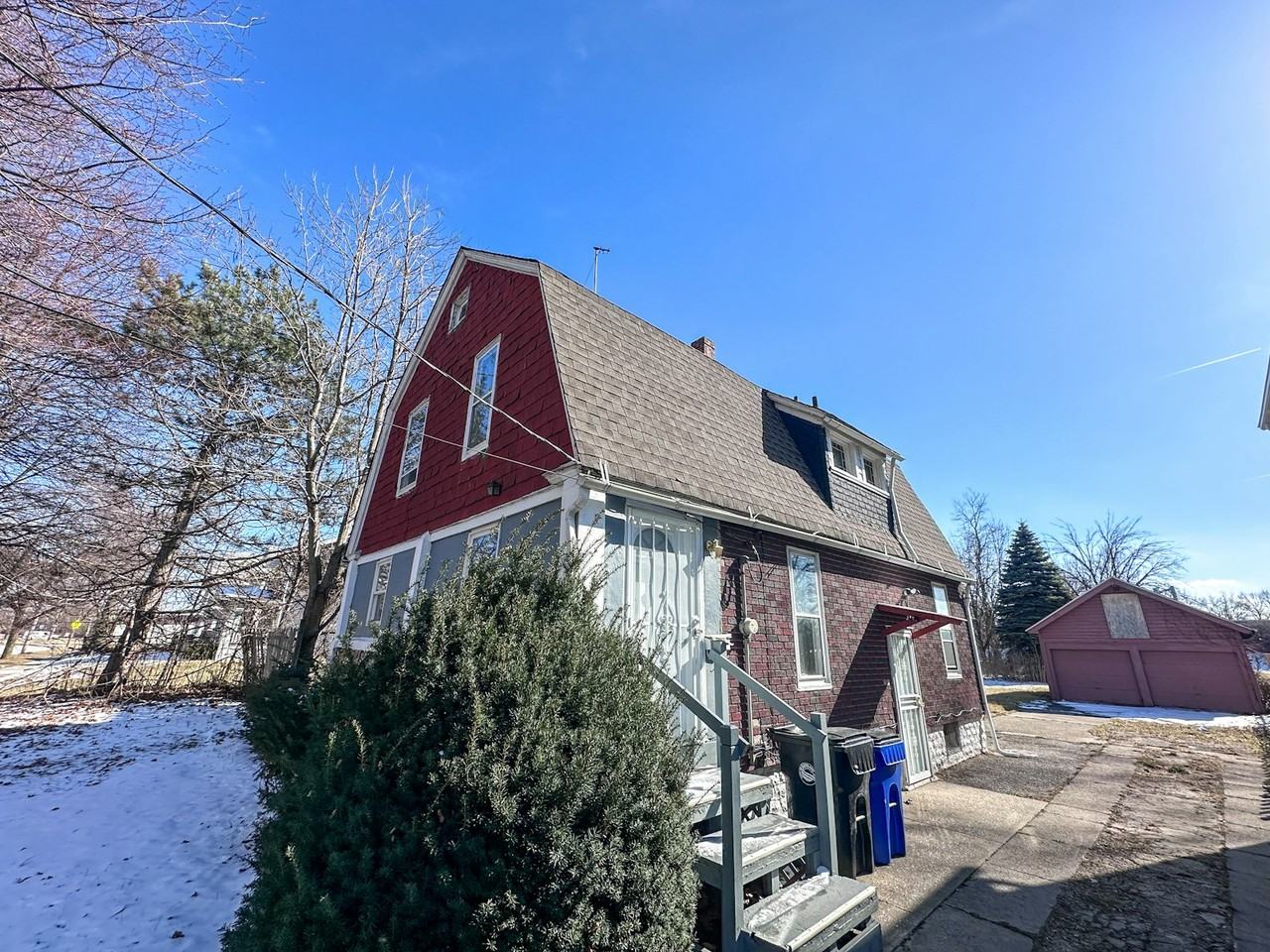 14812 Westropp Avenue - Photo 2 of 18