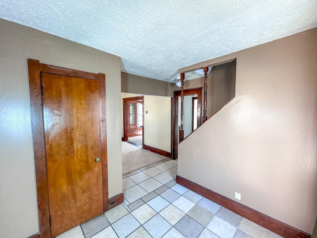 14812 Westropp Avenue - Photo 6 of 18