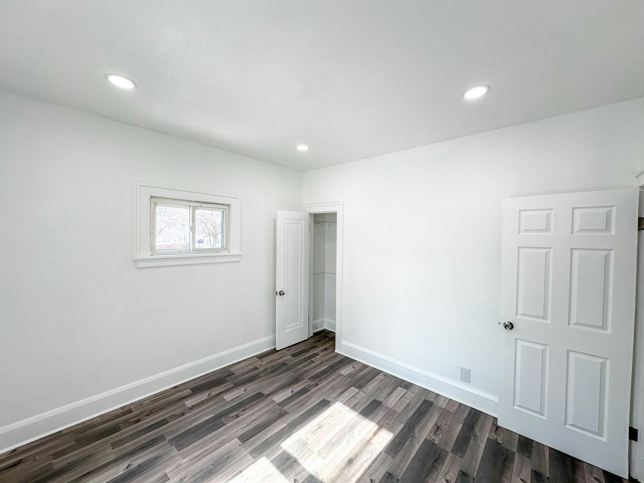 4582 Turney Road, Unit A - Photo 4 of 10