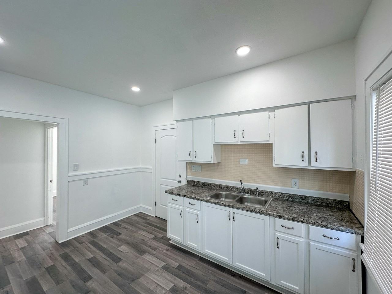 4582 Turney Road, Unit A - Photo 7 of 10