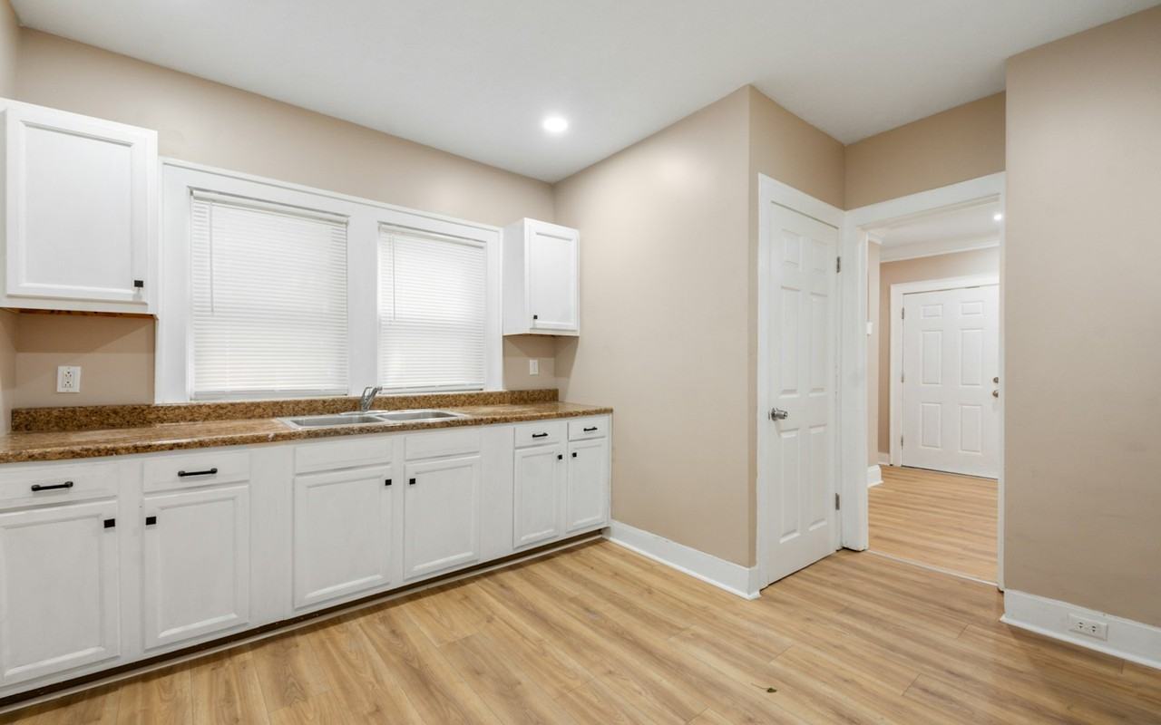 12805 Watterson Avenue - Photo 6 of 15