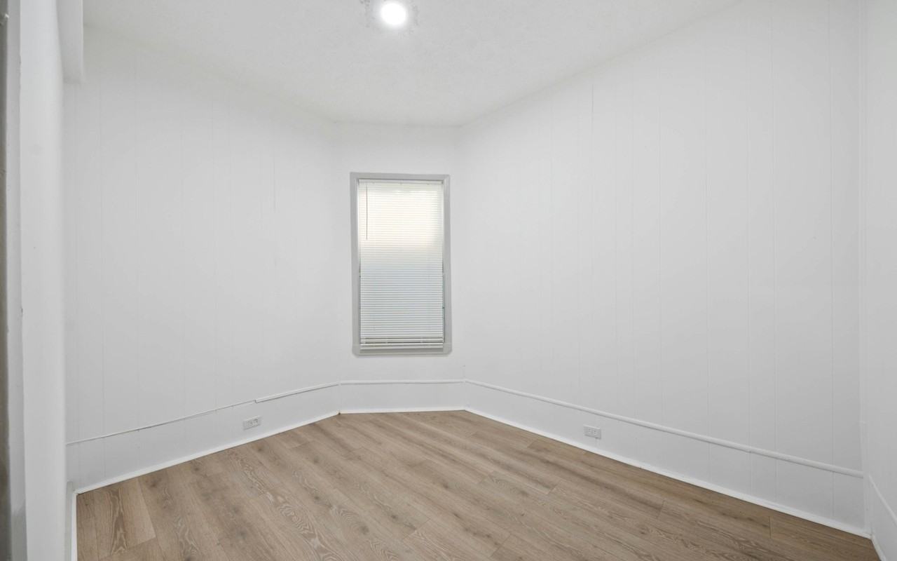 2069 West 81st Street - Photo 5 of 21