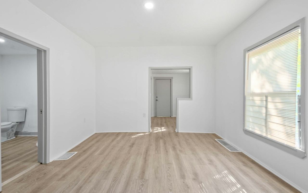 2069 West 81st Street - Photo 7 of 21
