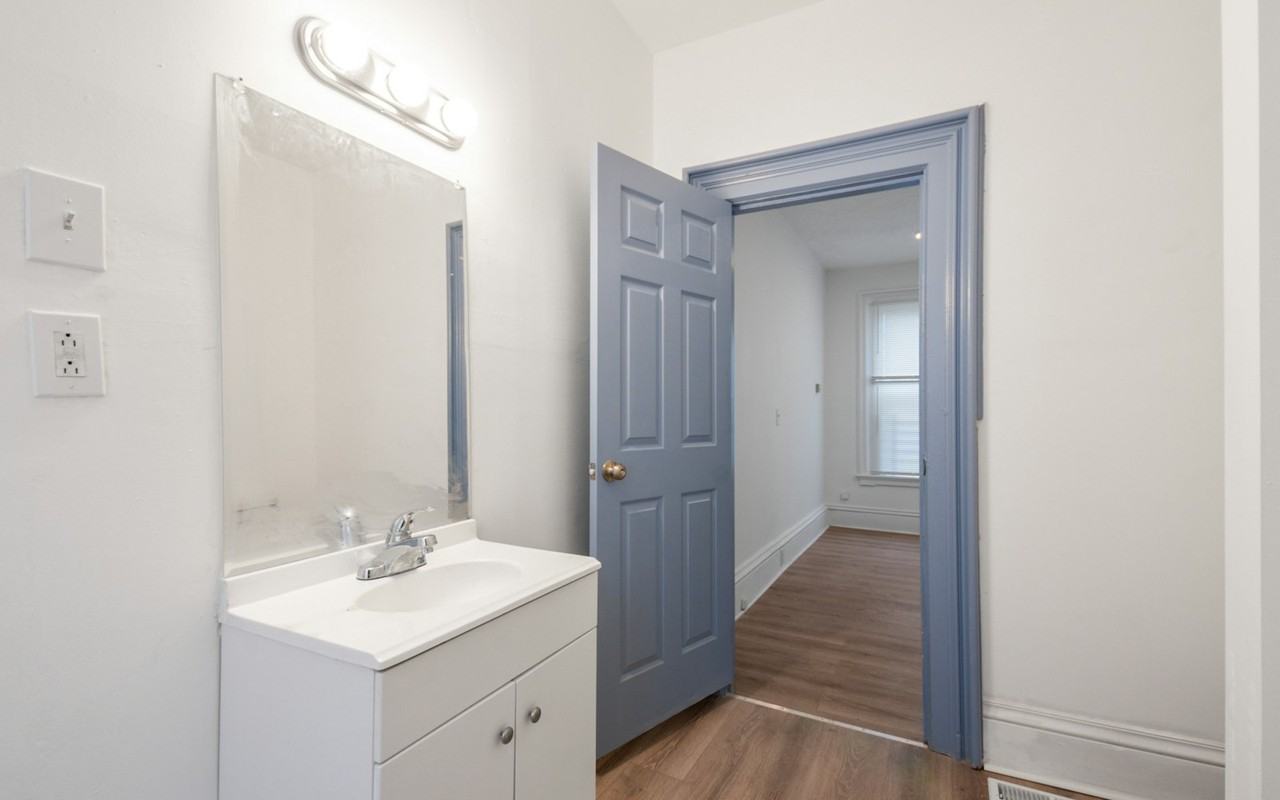 7202 Harvard Avenue, Unit B - Photo 5 of 20