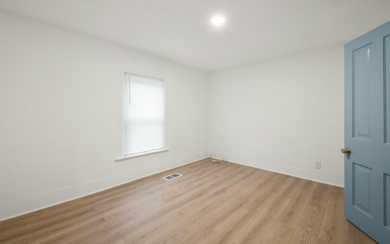 7202 Harvard Avenue, Unit B - Photo 7 of 20
