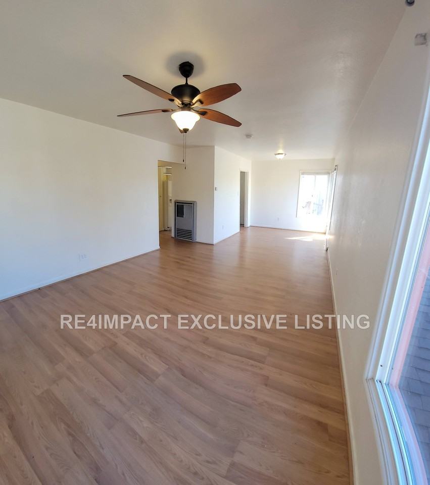 1257 E 34th St #1257 - Photo 3 of 11