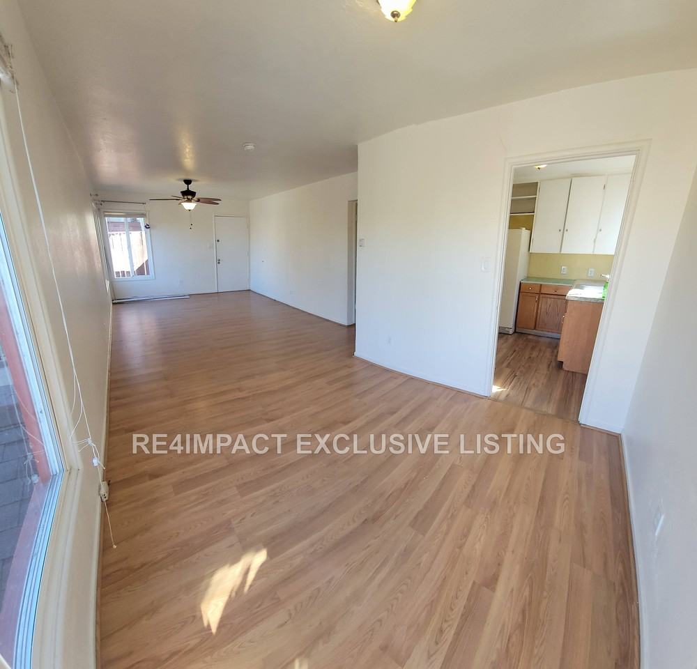 1257 E 34th St #1257 - Photo 4 of 11
