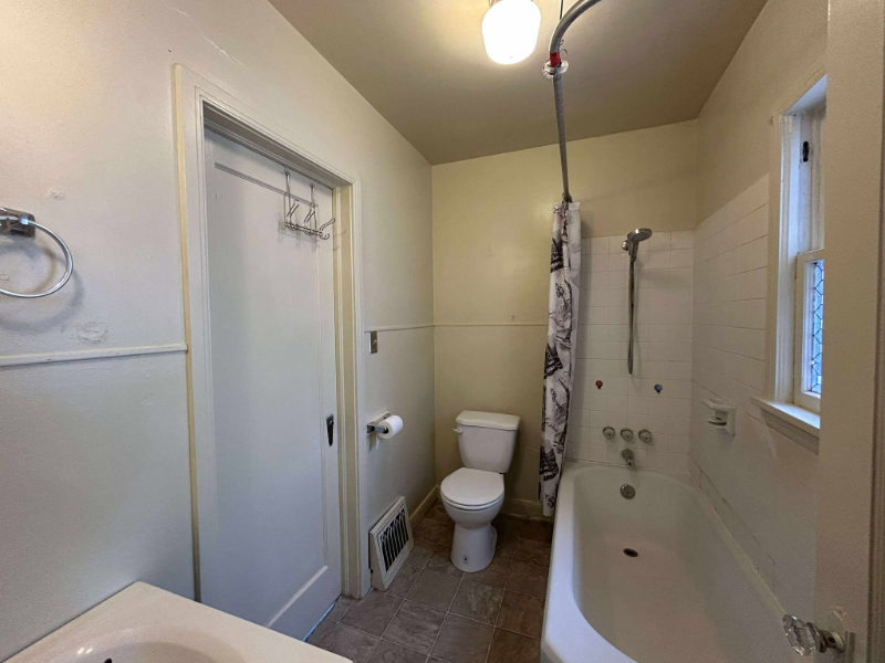 272 Pierce St - Photo 7 of 12