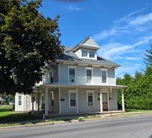featured image of 214 E Pine St #214