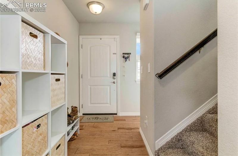 6972 Winnicut Dr - Photo 3 of 17