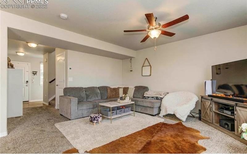 6972 Winnicut Dr - Photo 4 of 17