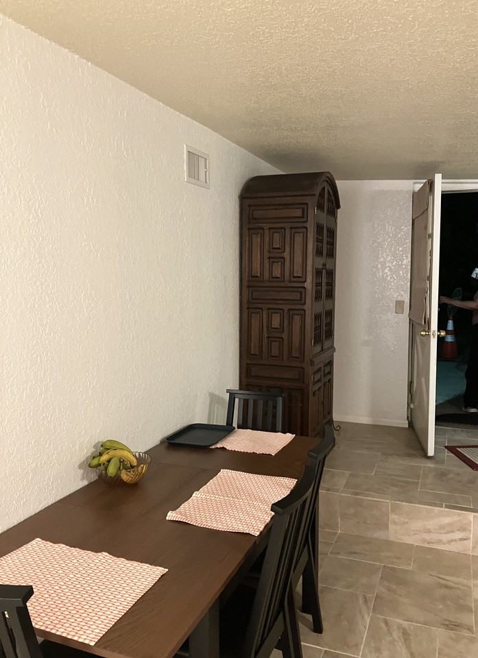 21B Del Mar Ave #B - Photo 3 of 23