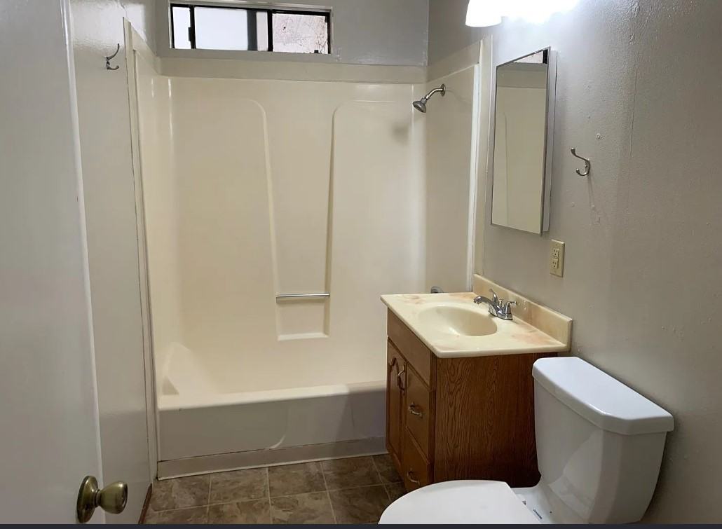 3001 Plumleigh Ave #NA - Photo 5 of 11