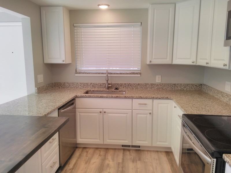 839 E Fairmont Cir #2 - Photo 5 of 8