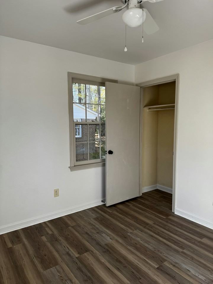 102 Busbee Court - Photo 3 of 14